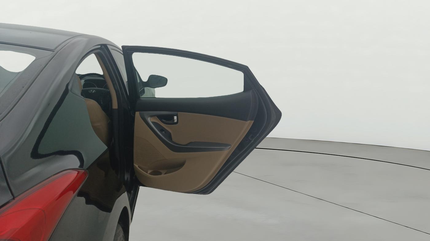 2014 Hyundai New Elantra 1.6 SX AT DIESEL, Diesel, Automatic, 1,34,040 km, RHS Rear Door