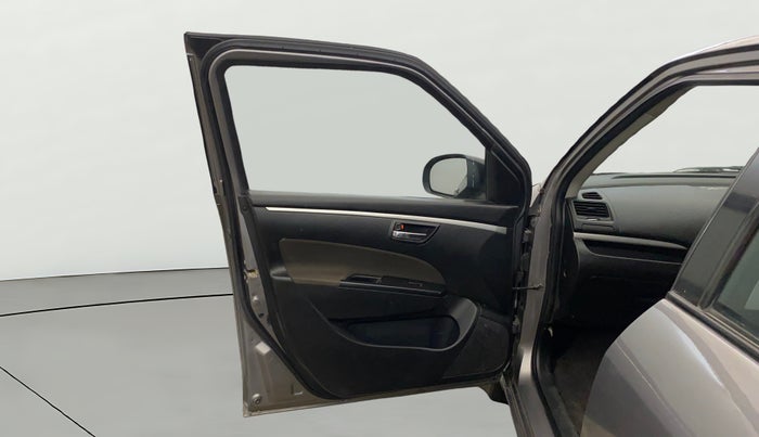 2017 Maruti Swift VXI, Petrol, Manual, 21,684 km, LHS Front Door