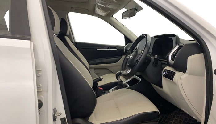 2021 KIA SONET HTX 1.0 IMT, Petrol, Manual, 30,923 km, Right Side Front Door Cabin