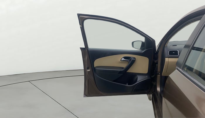 2016 Volkswagen Ameo HIGHLINE1.2L, Petrol, Manual, 96,313 km, LHS Front Door