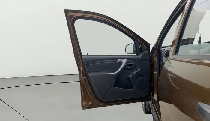 2014 Renault Duster 85 PS RXE DIESEL, Diesel, Manual, 78,157 km, LHS Front Door