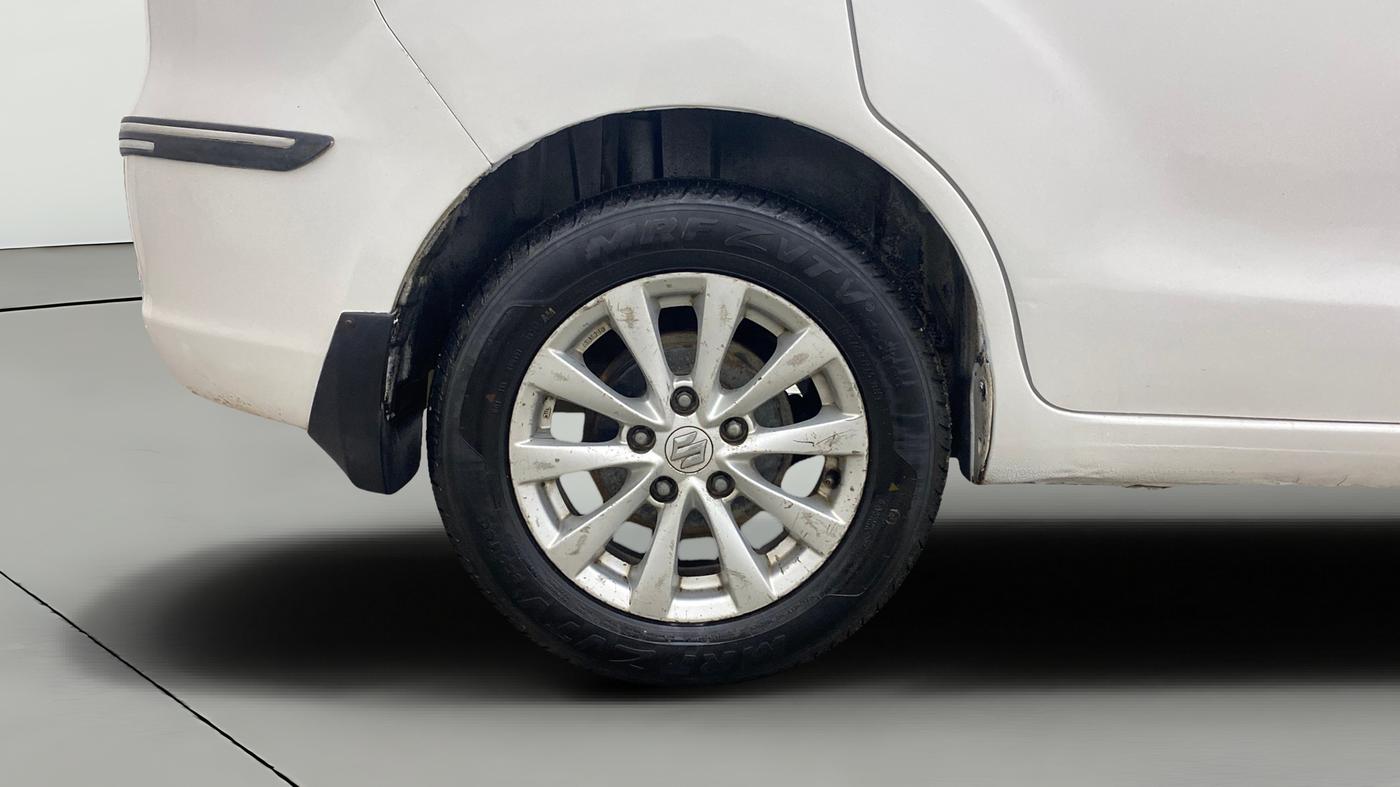 2014 Maruti Ertiga ZDI, Diesel, Manual, 1,31,702 km, Right Rear Wheel