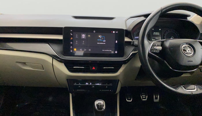 2022 Skoda SLAVIA AMBITION 1.0L TSI MT, Petrol, Manual, 39,196 km, Air Conditioner