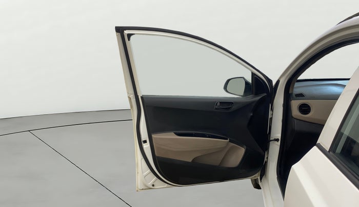 2019 Hyundai Grand i10 MAGNA 1.2 KAPPA VTVT, CNG, Manual, 1,12,058 km, LHS Front Door