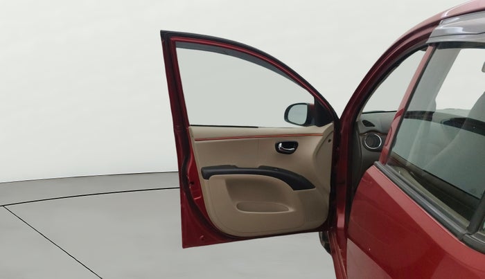 2012 Hyundai i10 ASTA 1.2 AT SUNROOF, CNG, Automatic, 1,17,801 km, LHS Front Door