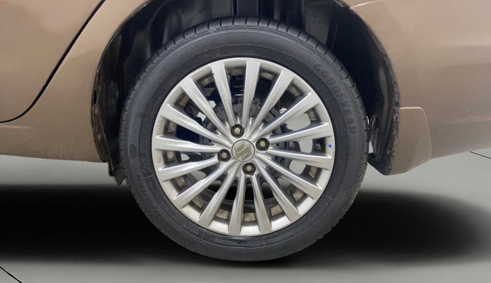 2015 Maruti Ciaz ZXI, Petrol, Manual, 30,780 km, Left Rear Wheel