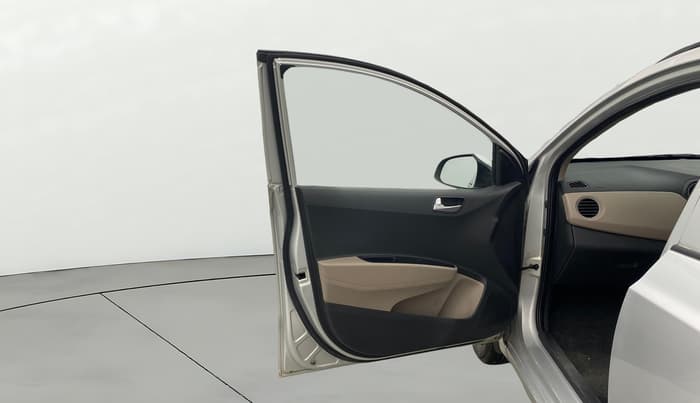 2017 Hyundai Grand i10 SPORTZ (O) AT 1.2 KAPPA VTVT, Petrol, Automatic, 83,522 km, LHS Front Door