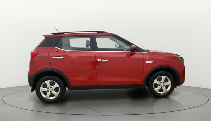 2022 Mahindra XUV300 W6 1.2 PETROL, Petrol, Manual, 22,804 km, Right Side View