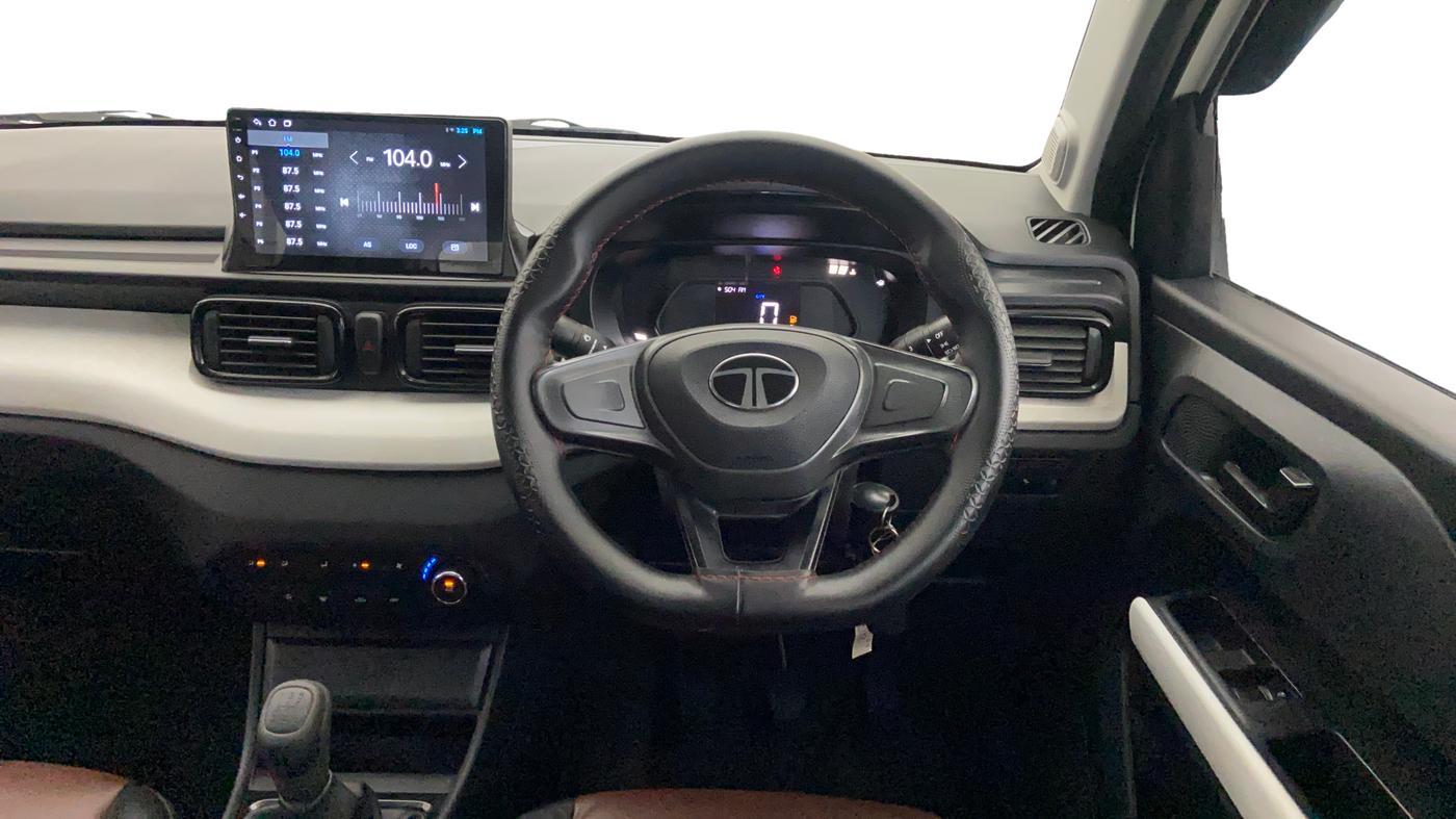 2024 Tata PUNCH Pure (O) , Petrol, Manual, 16,192 km, Steering Wheel Close Up