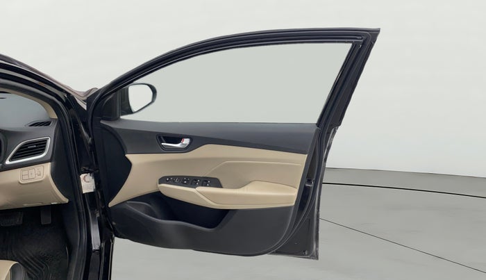 2019 Hyundai Verna 1.6 VTVT SX (O) AT, Petrol, Automatic, 48,723 km, RHS Front Door
