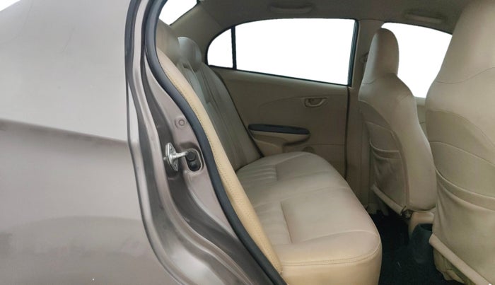 2013 Honda Amaze 1.5L I-DTEC S, Diesel, Manual, 83,596 km, Right Side Rear Door Cabin