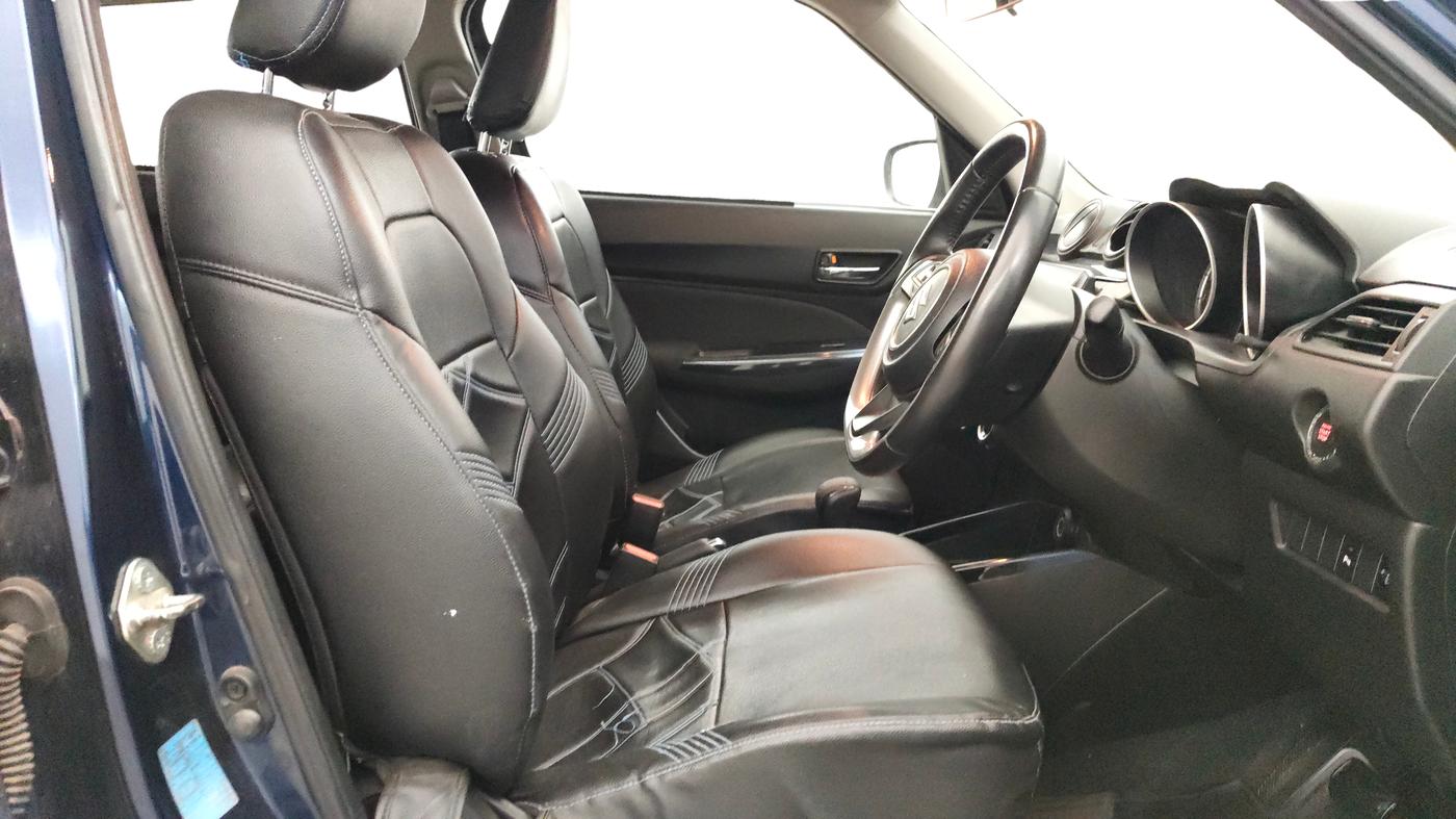 2018 Maruti Swift ZXI AMT, Petrol, Automatic, 67,305 km, Right Side Front Door Cabin