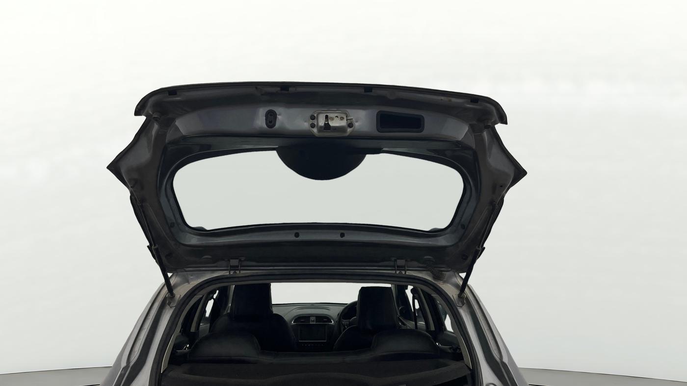 2018 Tata Tiago XZ PETROL, Petrol, Manual, 88,329 km, Boot Door Open