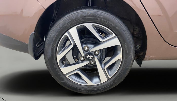 2021 Hyundai AURA SX 1.2, Petrol, Manual, 21,246 km, Right Rear Wheel