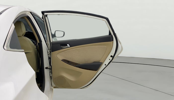 2014 Hyundai Verna FLUIDIC 1.6 CRDI SX AT, Diesel, Automatic, 68,737 km, RHS Rear Door