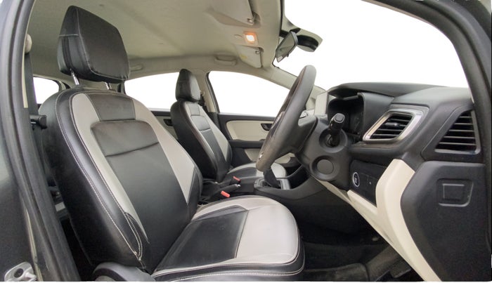 2022 Tata ALTROZ XT PETROL, Petrol, Manual, 55,288 km, Right Side Front Door Cabin