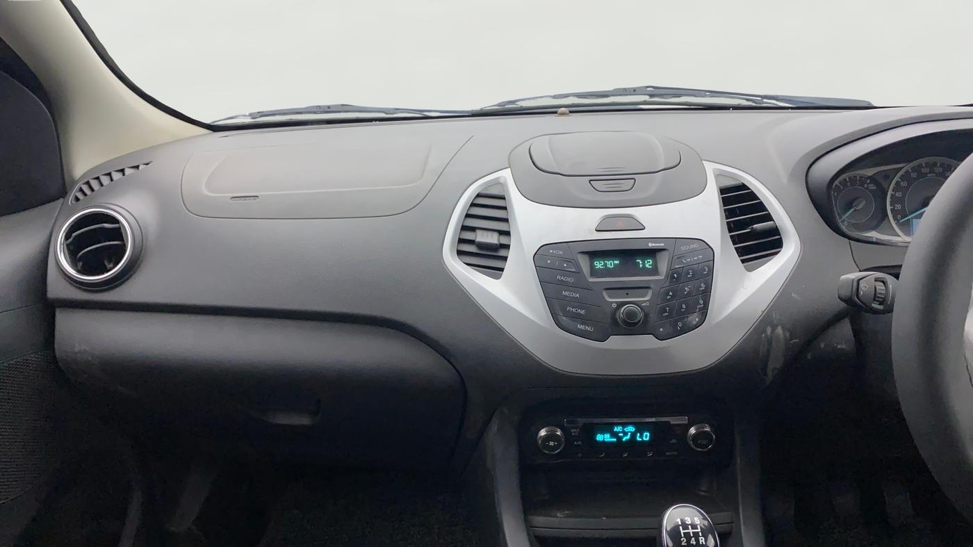 2016 Ford New Figo TITANIUM 1.2 PETROL MT, Petrol, Manual, 84,704 km, Air Conditioner