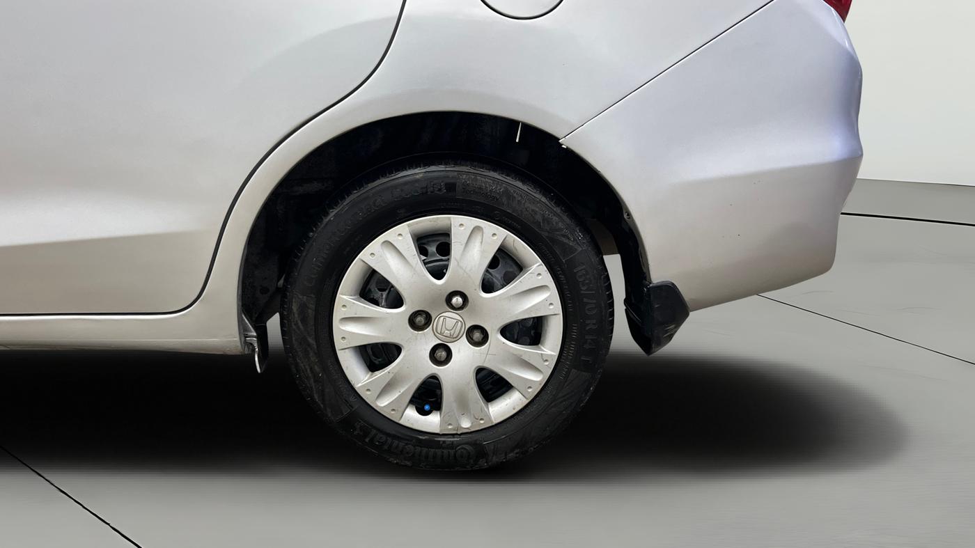 2017 Honda Amaze 1.2L I-VTEC S OPT, CNG, Manual, 75,301 km, Left Rear Wheel