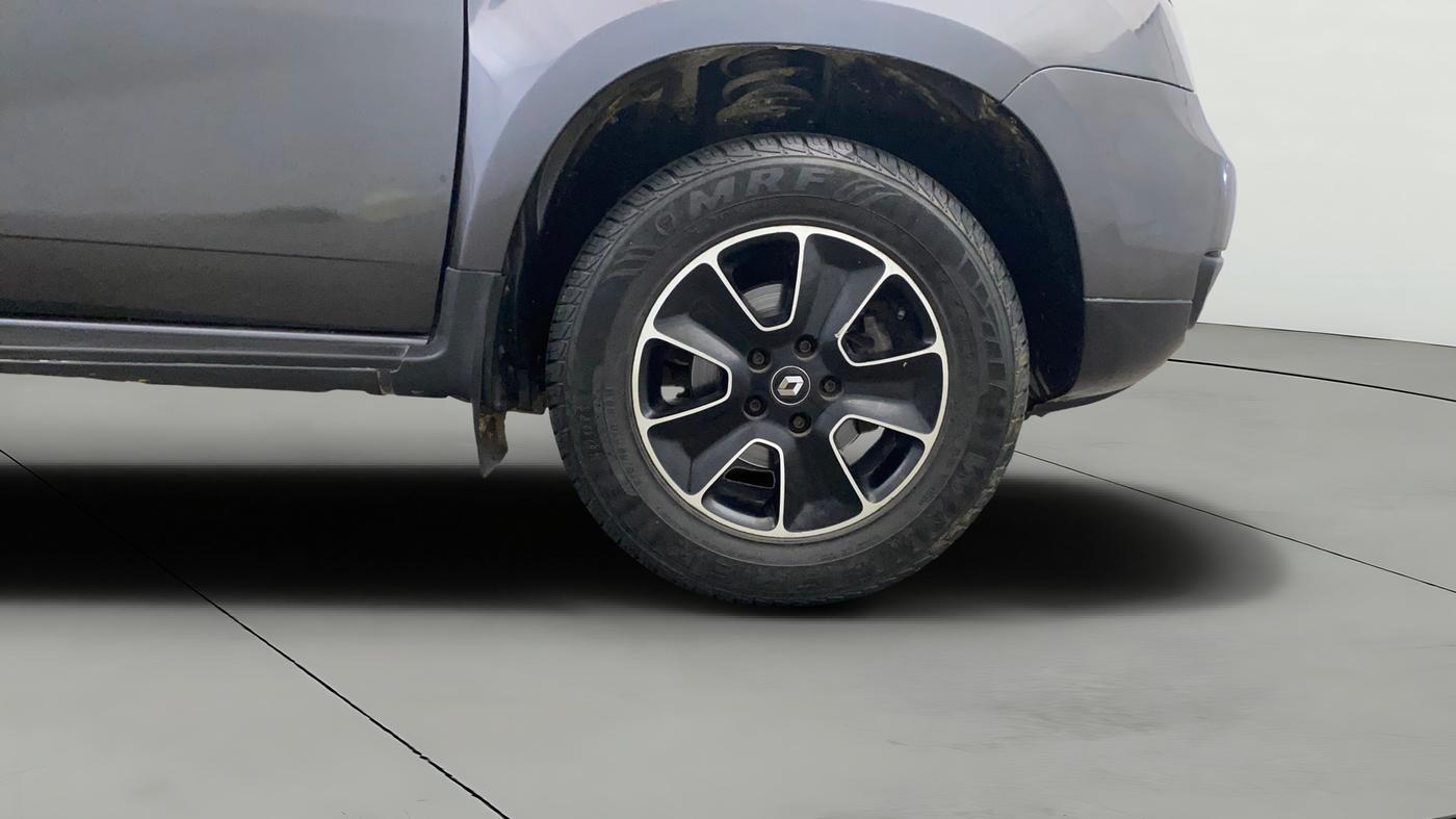 2019 Renault Duster 85 PS RXS MT DIESEL, Diesel, Manual, 72,856 km, Right Front Wheel