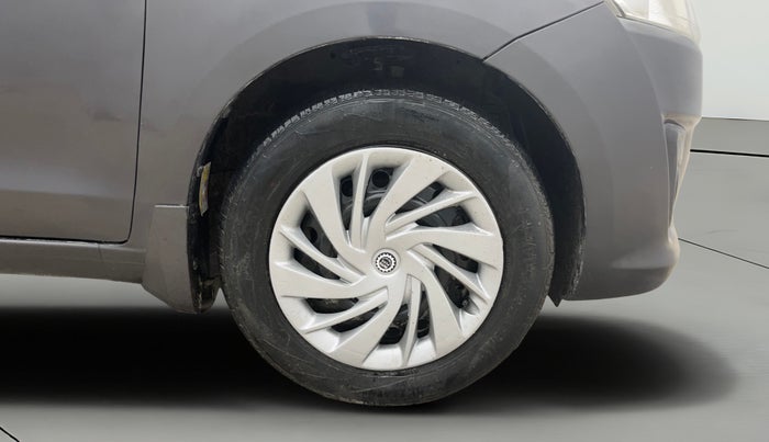 2014 Maruti Ertiga VXI, Petrol, Manual, 58,924 km, Right Front Wheel