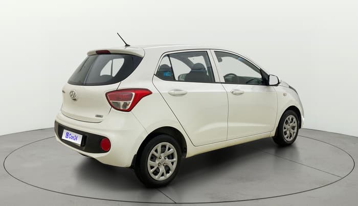 2017 Hyundai Grand i10 MAGNA AT 1.2 KAPPA VTVT, Petrol, Automatic, 18,660 km, Right Back Diagonal