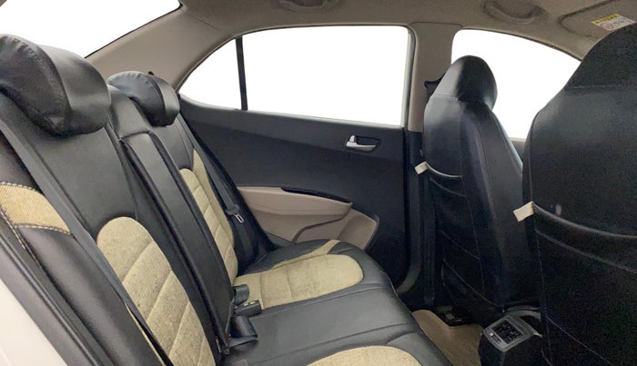 2014 Hyundai Xcent SX 1.2, Petrol, Manual, 43,010 km, Right Side Rear Door Cabin