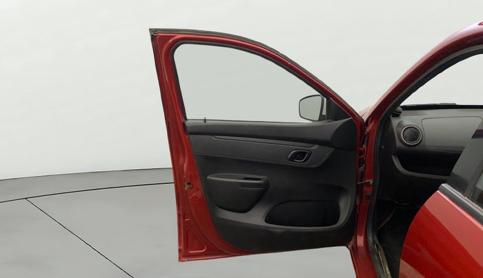 2017 Renault Kwid RXL 0.8 02 Anniversary Edition, Petrol, Manual, 72,573 km, LHS Front Door