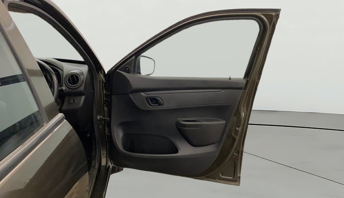 2020 Renault Kwid RXL, Petrol, Manual, 56,834 km, RHS Front Door