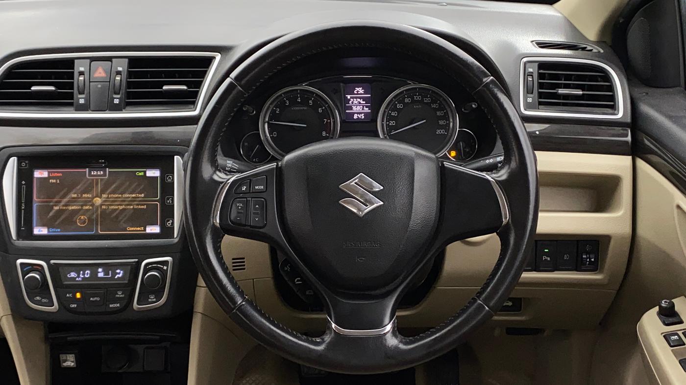 2015 Maruti Ciaz ZXI+, Petrol, Manual, 76,848 km, Steering Wheel Close Up