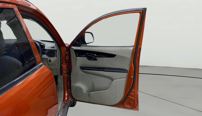 2016 Mahindra Kuv100 K4 D 6 STR, Diesel, Manual, 75,265 km, RHS Front Door