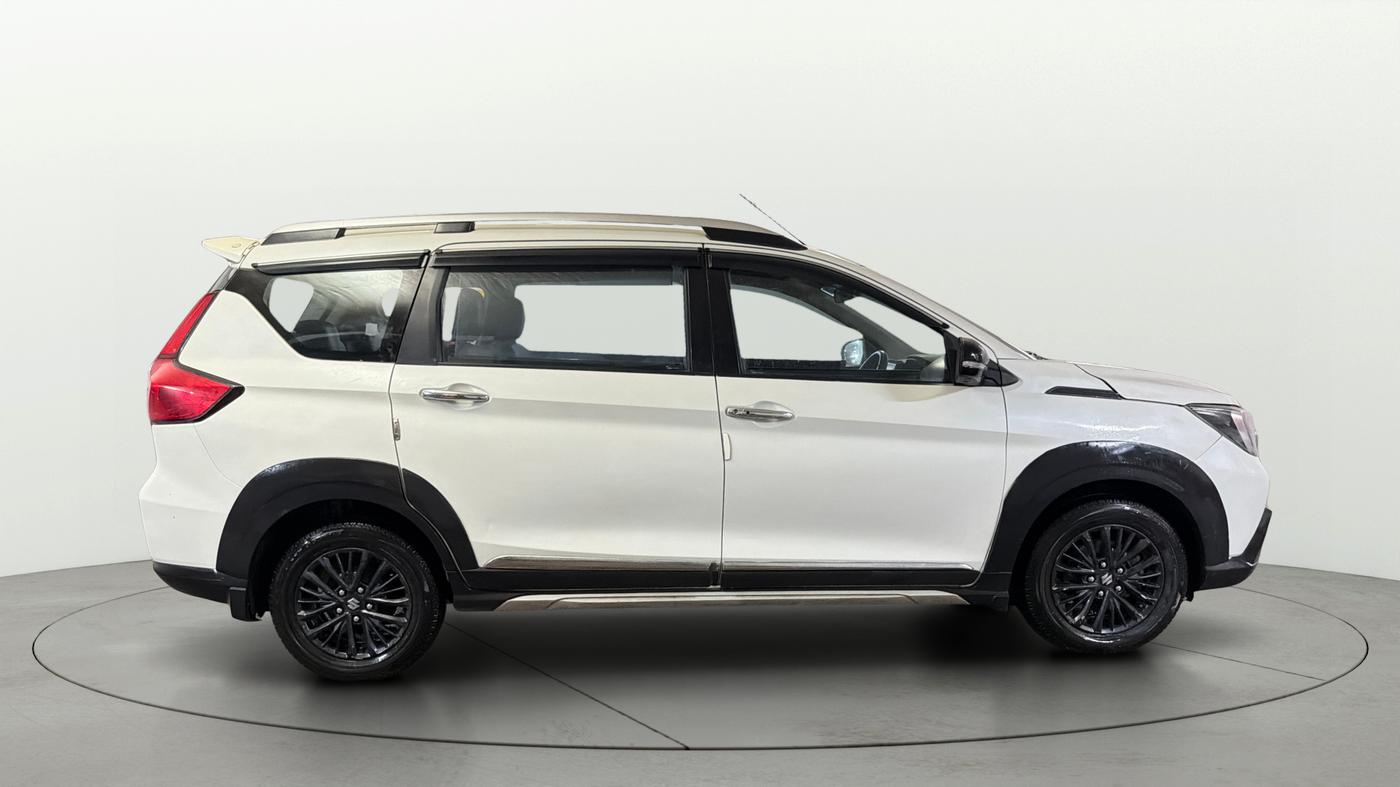 2019 Maruti XL6 ALPHA AT, Petrol, Automatic, 1,25,848 km, Right Side View