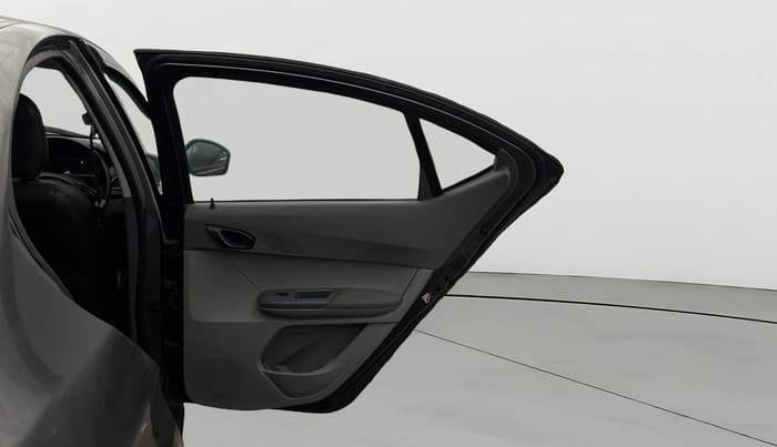 2022 Tata TIGOR XZ CNG, CNG, Manual, 67,927 km, RHS Rear Door
