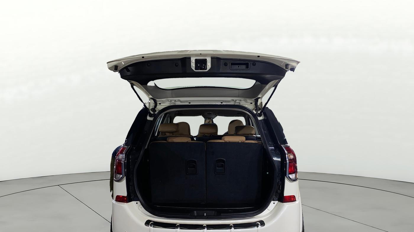 2021 Mahindra XUV500 W7 AT, Diesel, Automatic, 10,547 km, Boot Open Zoomed View