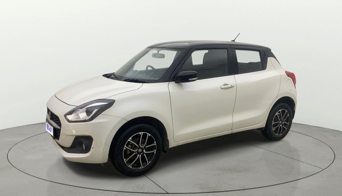 2022 Maruti Swift ZXI PLUS AMT DUAL TONE, Petrol, Automatic, 21,243 km, Left Front Diagonal