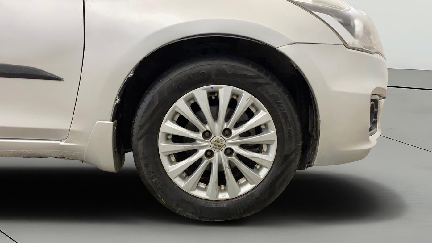 2018 Maruti Ciaz ZETA 1.4  AT PETROL, Petrol, Automatic, 72,833 km, Right Front Wheel