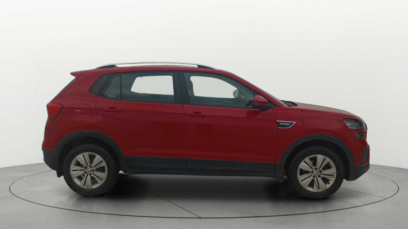 2021 Skoda KUSHAQ AMBITION 1.0L TSI AT, Petrol, Automatic, 70,775 km, Right Side View