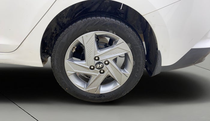 2022 Hyundai Verna SX 1.5 VTVT, Petrol, Manual, 98,461 km, Left Rear Wheel