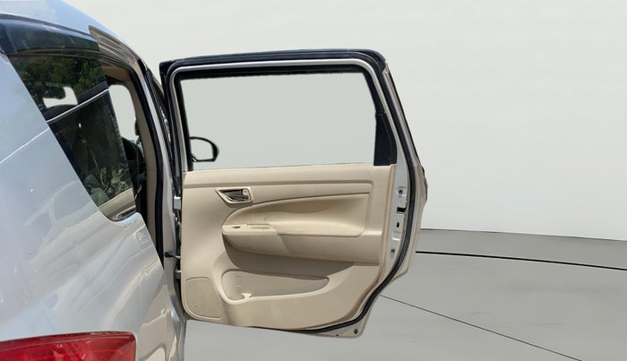 2017 Maruti Ertiga VDI SHVS, Diesel, Manual, 1,34,066 km, RHS Rear Door