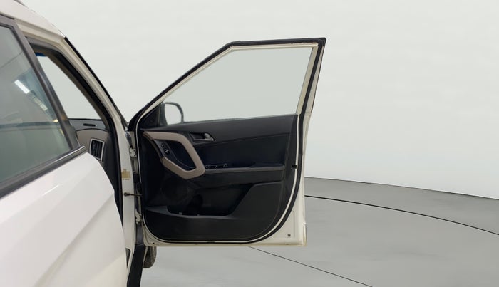 2015 Hyundai Creta SX (O) 1.6 DIESEL, Diesel, Manual, 1,36,382 km, RHS Front Door