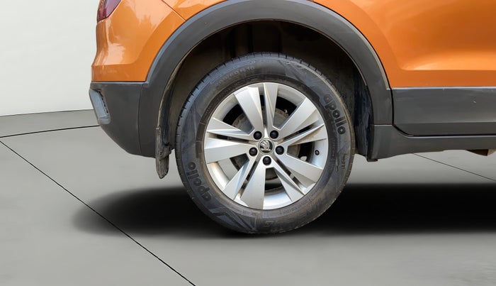 2021 Skoda KUSHAQ AMBITION 1.0L TSI AT, Petrol, Automatic, 64,270 km, Right Rear Wheel