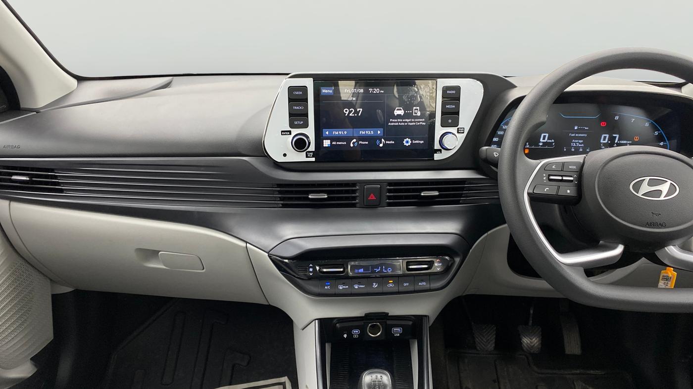 2025 Hyundai NEW I20 Sportz (O) 1.2, Petrol, Manual, 2,055 km, Air Conditioner