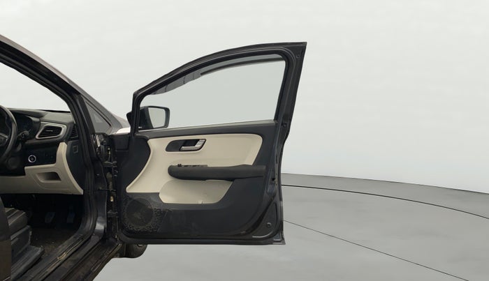 2021 Tata ALTROZ XZ PETROL, Petrol, Manual, 5,768 km, RHS Front Door