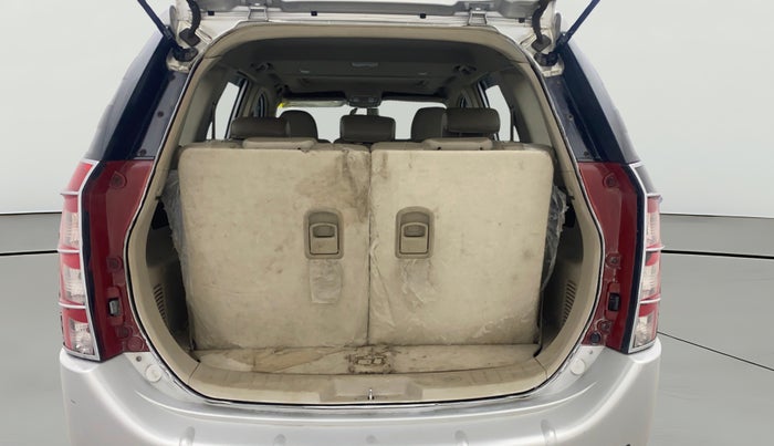 2015 Mahindra XUV500 W10, Diesel, Manual, 83,012 km, Boot Open Zoomed View