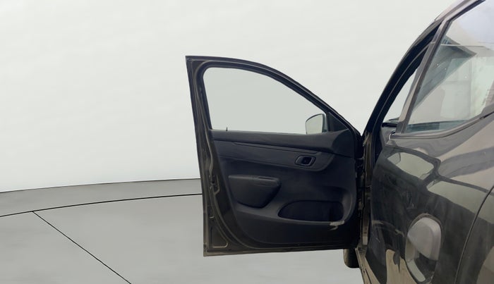 2018 Renault Kwid RXT 1.0 AMT (O), Petrol, Automatic, 25,925 km, LHS Front Door