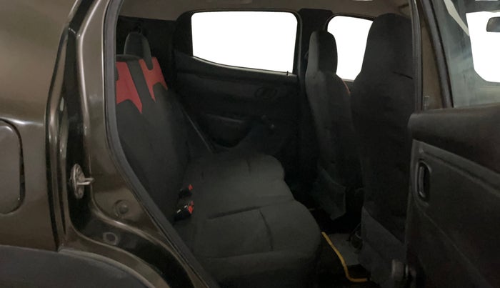 2018 Renault Kwid RXL, Petrol, Manual, 72,311 km, Right Side Rear Door Cabin