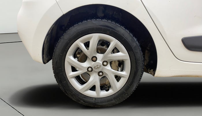 2019 Hyundai Grand i10 MAGNA 1.2 KAPPA VTVT, CNG, Manual, 1,12,058 km, Right Rear Wheel