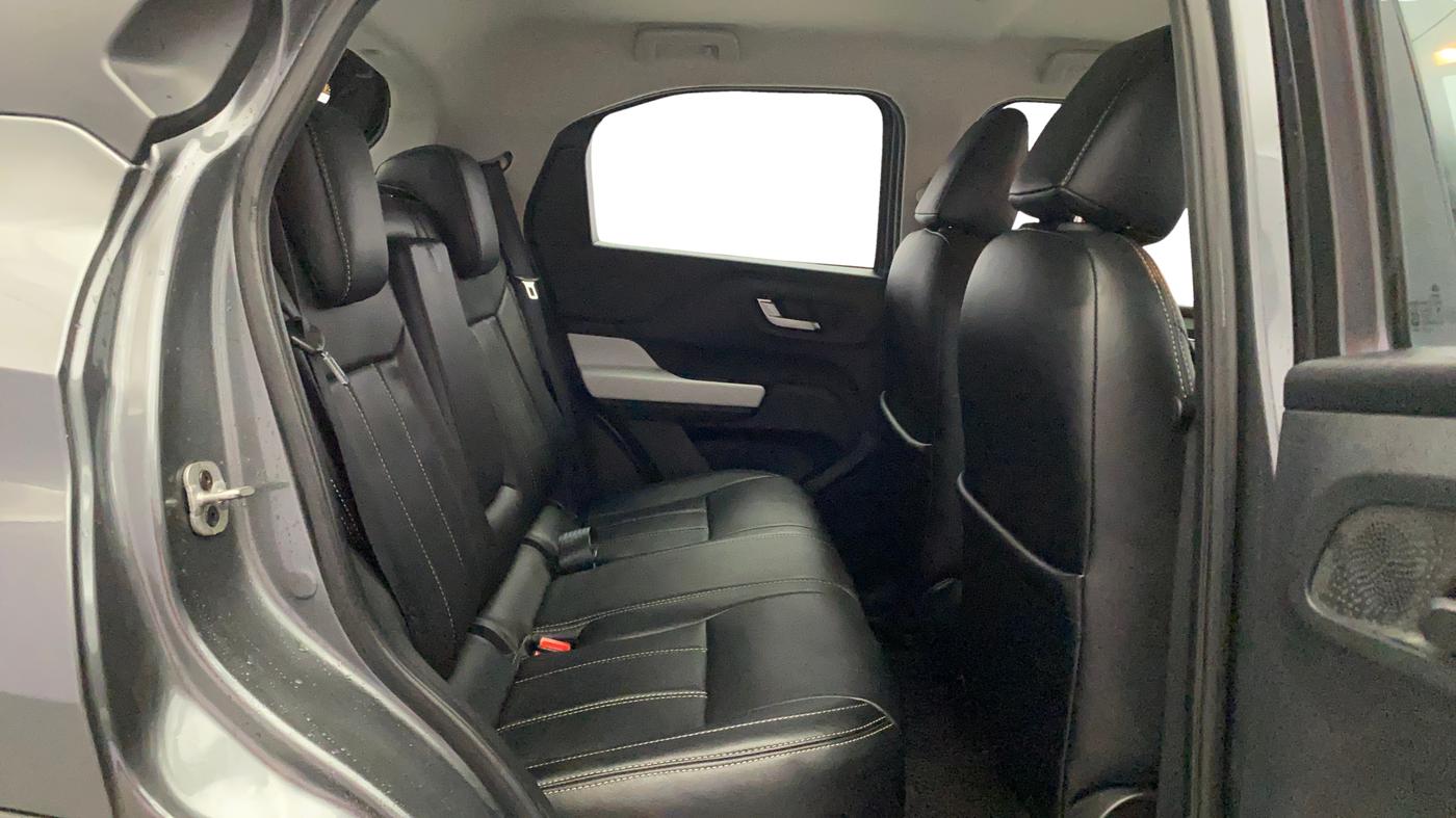 2023 Tata PUNCH CREATIVE  MT, Petrol, Manual, 15,658 km, Right Side Rear Door Cabin