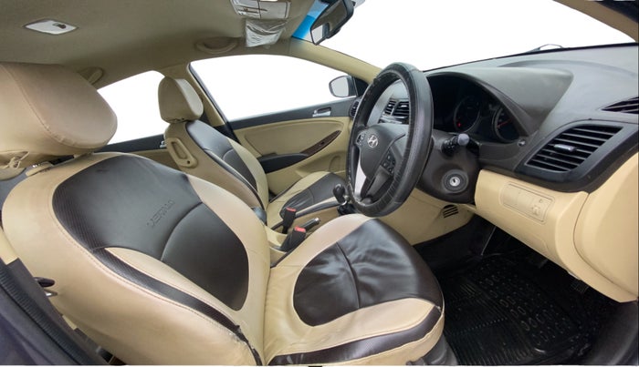 2015 Hyundai Verna FLUIDIC 1.6 CRDI S 4S, Diesel, Manual, 1,11,010 km, Right Side Front Door Cabin