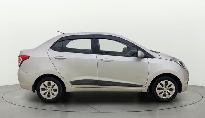 2014 Hyundai Xcent S 1.2, Petrol, Manual, 1,04,408 km, Right Side View