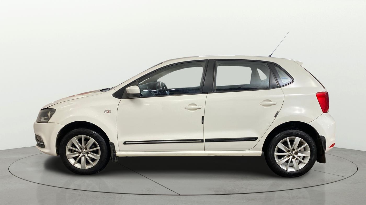 2014 Volkswagen Polo HIGHLINE1.2L, Petrol, Manual, 70,929 km, Left Side